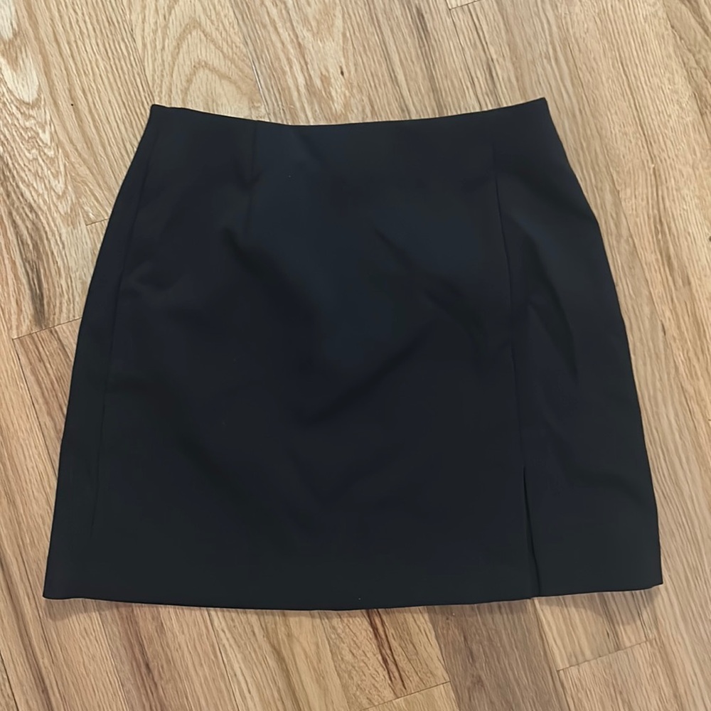 Uniqlo Black Skirt